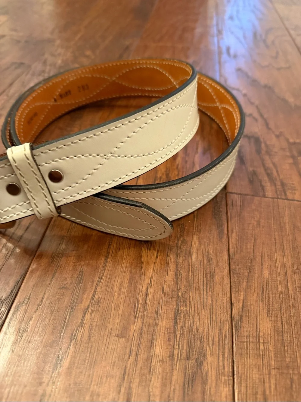 Vintage Genuine Leather Hand Finished White K-Mart Unisex 42-44 Belt